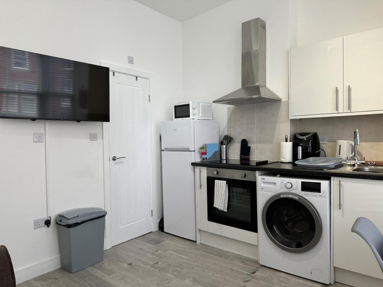 Studio Flat 2A Central Colwyn Bay Exterior foto